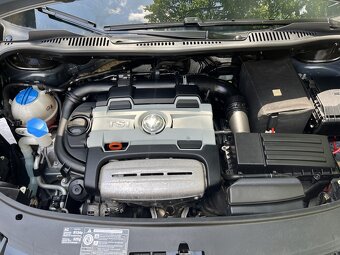 Volkswagen Touran 1.4tsi, naj 106 tis. km, vyhř. sedačky. - 16