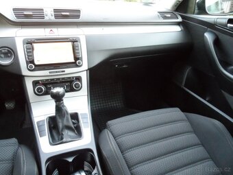 VW Passat 2.0 TDI Sportline 103 kw Common Rail,Navi - 16