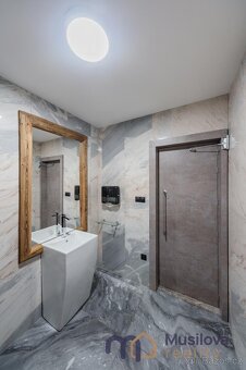 Prodej administrativní budovy 243 m2 pozemek 1.062 m2 - 16