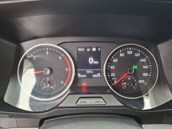 CRAFTER 2,0 TDI 130 KW DSG KLIMA - 16