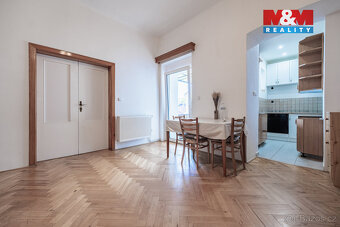 Prodej nájemního domu, 648 m², Slaný, ul. Masarykovo náměstí - 16