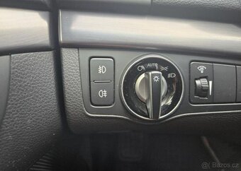 Hyundai i40 2.0-GDi-benzín-NAVI-KAMERA - 16