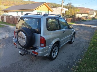 Suzuki Grand Vitara 1.6 4x4 benzín - 16