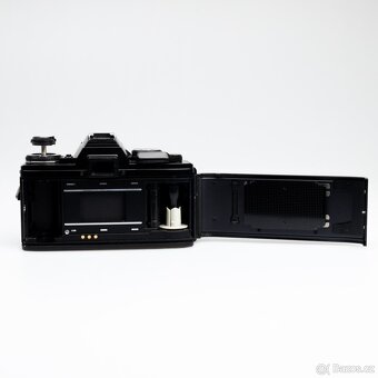 Minolta X-700 + objektiv - 16