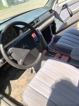 Mercedes 230E Rv-1987 ,benzín ,objem 2,276 ,97/5kw ,automat - 16