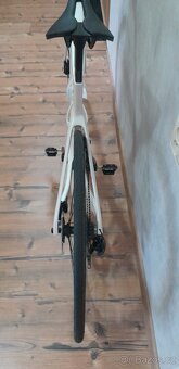 Celokarbonové silniční kolo - 16