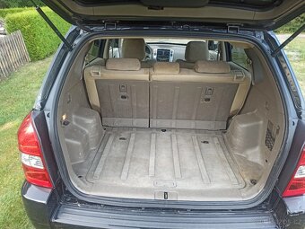 HYUNDAI TUCSON - 16