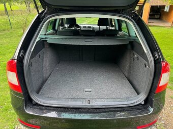 Škoda Octavia 2012 1.6 TDI  Bluetooth Senzory Výhřev Rozvody - 16