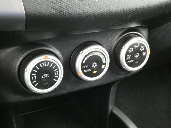 Peugeot 4007 2.2 HDI 7míst, 4x4, kůže - 16