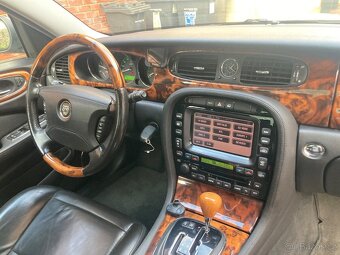 Jaguar Xj8 4.2 219kw r.v-2005 - 16