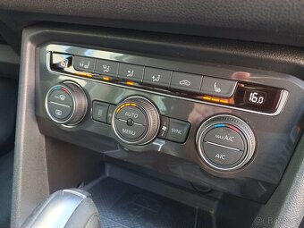 VW Tiguan Allspace Highline 4Motion 2.0TDI 110kW DSG R-Line - 16