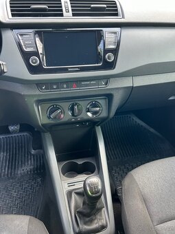 Skoda fabia combi facelift 1.0 tsi 70kw r.v 2022 84tis km čr - 16