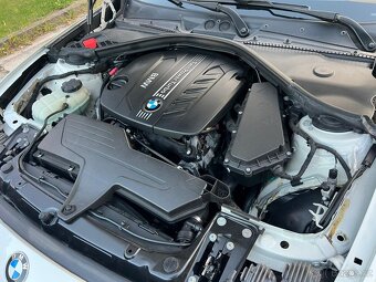 BMW F22 220d 135kw aut.8st, kůže, navi 128tkm - 16