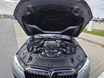 Bmw M 750 li g11,g12 Individual, x drive,2022 zaruka 2027 - 16