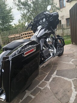 Harley Davidson Electra Glide - 16