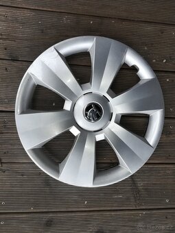 ORIG. POKLICE Škoda 15", 1 KS,  ORIG. ČÍSLO 6V0601147C MHB - 16