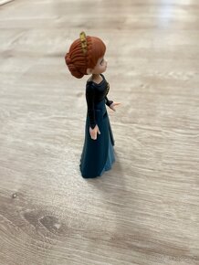 Figurka Elsa a Anna Frozen Ledové království Hasbro. - 16