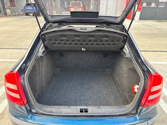 Škoda Octavia II 1.6 MPI 2012 - 16