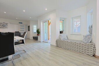 Pěkný rodinný dům s garáží v žádané lokalitě - Liberec, Star - 16