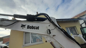 Bobcat E32, rok 2010 - 16