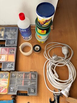 Nářadí a potřeby do domácnosti - 16