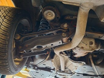 BMW e91 330d 2008 - Na náhradní díly - 16