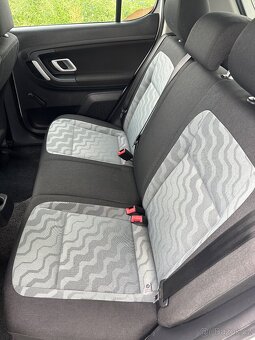 Škoda Fabia 2.generace 1.2 HTP 44kW bílá - 16