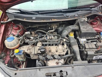 VW POLO 1.2 LPG,poctivých 153tis,Krásný stav nová STK - 16