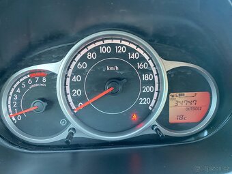 MAZDA 2 1,3i 62kW, ČR - 16