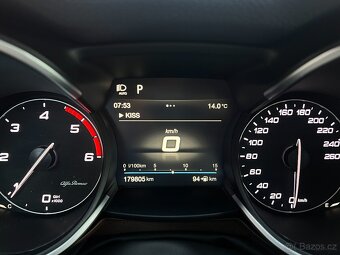 Alfa Romeo Stelvio 2.2 DIESEL 154kW Q4 Lusso - 16