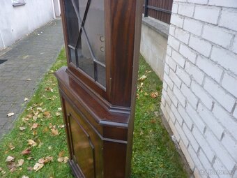 Rohová vitrína 46 x 46 cm - 16