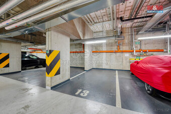 Prodej bytu 1+kk, 39 m², Praha, ul. Mošnova + park. stání - 16