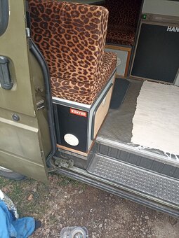 Obytná dodávka Ford transit - 16