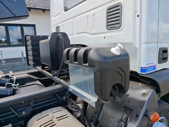 Iveco Eurocargo 120E18, nový 8t hákový nosič - 16