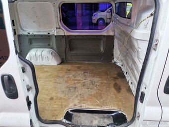 Opel Vivaro 1.9CDTi 74kw 3 místa Van L1 - 16