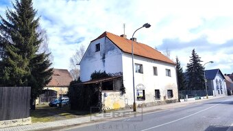 Prodej domu s potenciálem ve Vroutku - 16