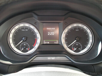 ŠKODA OCTAVIA III COMBI 1.6 TDi 85KW RV-2017 - 16