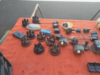 Směs náhradních dílů na Starou Škoda Octavie - 16