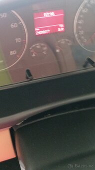 VW Touran  1,6 FSI ,85kw,r.2004 - 16