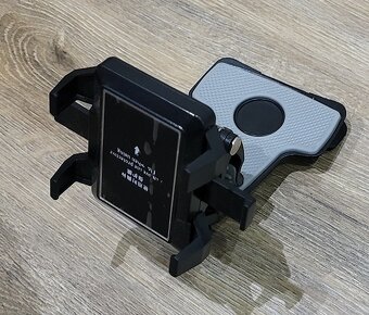 Držáky mob.telefonu pro MOTORKÁŘE - 16