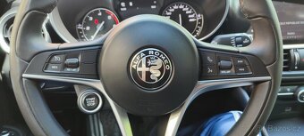 ALFA ROMEO GIULIA - 16
