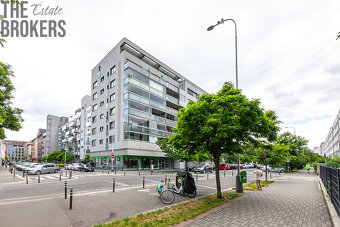 Prodej bytu 1+kk o celkové ploše 51 m2 se zimní zahradou - 16