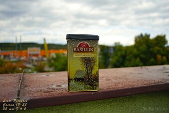 Minolta Dynax 404si + Voightlander Ultragon 19-35mm - 16