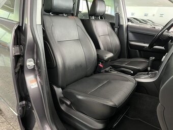 Suzuki Grand Vitara 2.4i Aut. benzín 124kw - 16