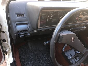 GOLG Mk 1 benzín 1,6  automat - 16