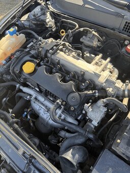 Alfa Romeo 147 1.9JTDm - 16