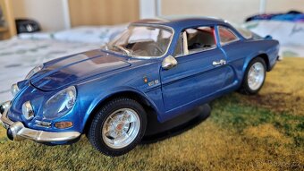 Modely aut Burago 1:18 a 1:16 výroba Itálie - 16