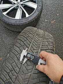 Originální alu kola na Volvo XC40 20" zimní - 16