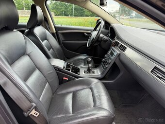 VOLVO V70 2.4 D5 136KW //2008 MOMENTUM MANUAL KŮŽE SERVISKA - 16