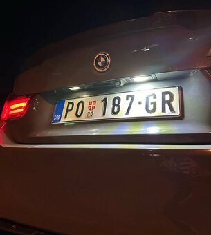 LED osvetleni ŠPZ značky BMW - 16